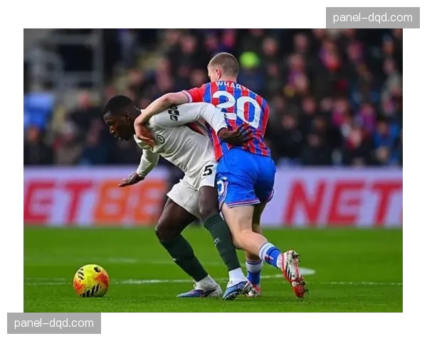 20岁法国妖锋拉扬-福法纳横空出世，首发7次打进6球遭四大豪门疯抢